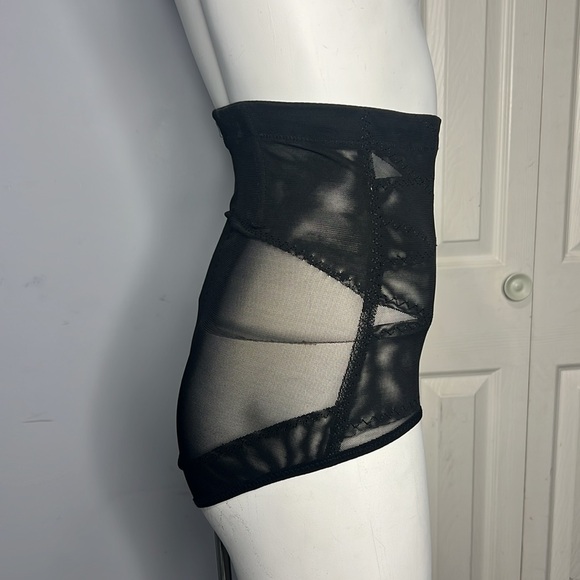 Tummy Tuck ShapeWear - Picture 2 of 3